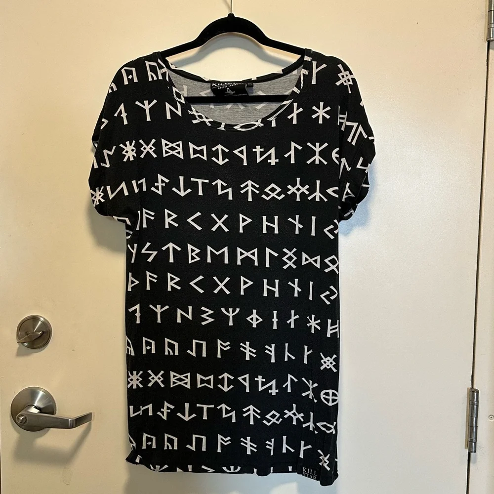 Killstar - M/L shirt with runes print - Picture 1 of 3